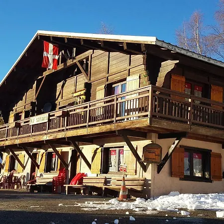 Vue Sur Les Pistes Aux Saisies 4 *